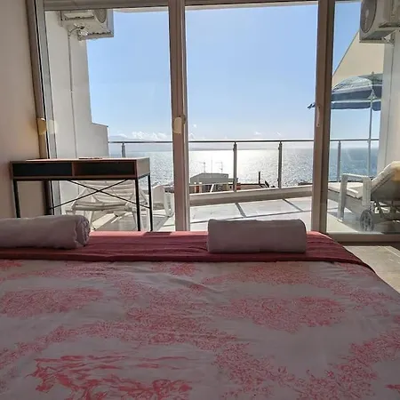 Sea Lavie Penthouse Cuke