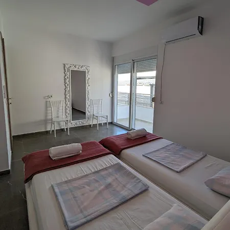 Sea Lavie Penthouse Cuke